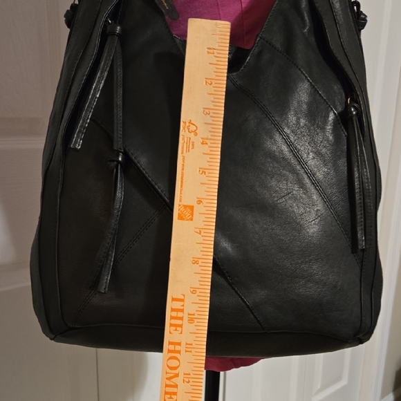 Black Leather Shoulder Bag - Picture 3 of 14